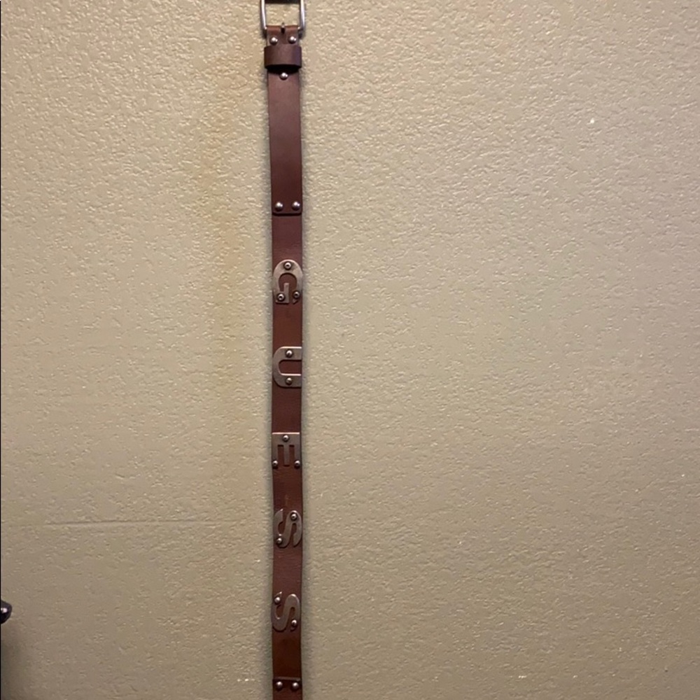 Guess belt